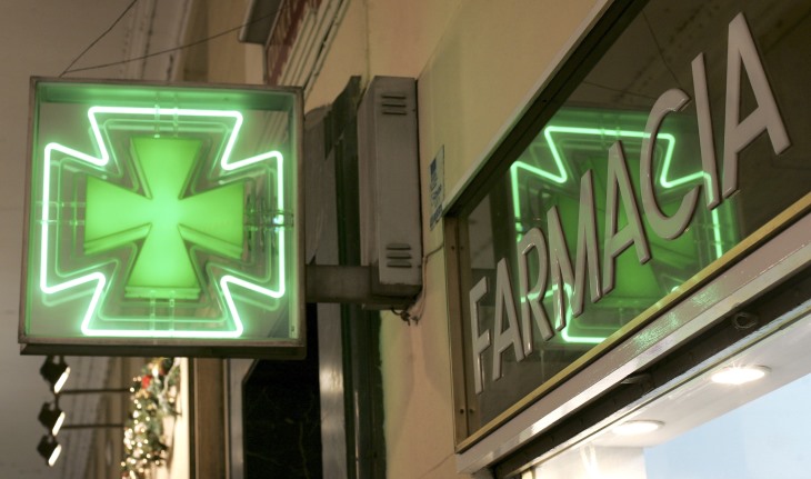 farmacia 65enne muore in farmacia durante un ECG, AISI tuona: “Farmacisti non sono medici, né infermieri. E’ ora di dire basta a politiche pericolose e ingannevoli”.