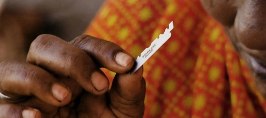 mutilazione Mutilazioni genitali femminili: emergenza globale, crimine silenzioso. L'allarme di AMSI