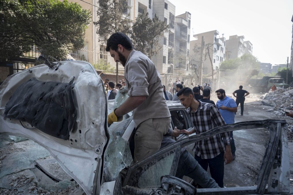 Israel-strike-on-Iran-reuters-1024x682 LETTERA APERTA DEL PROF. FOAD AODI A NOME DI AMSI-UMEM-CO-MAI-UNITI PER UNIRE-UMEM-AISC NEWS: “FERMATE LA TERZA GUERRA MONDIALE. LA SICUREZZA DEL MONDO È SULL’ORLO DEL BARATRO. DOBBIAMO AGIRE TUTTI INSIEME PER LA PACE”.