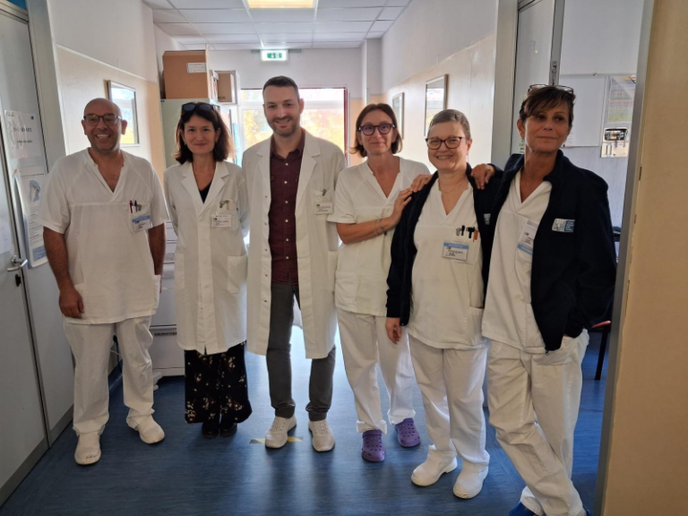 Gli operatori impegnati nelle vaccinazioni al Day Hospital Oncologico del Mugello